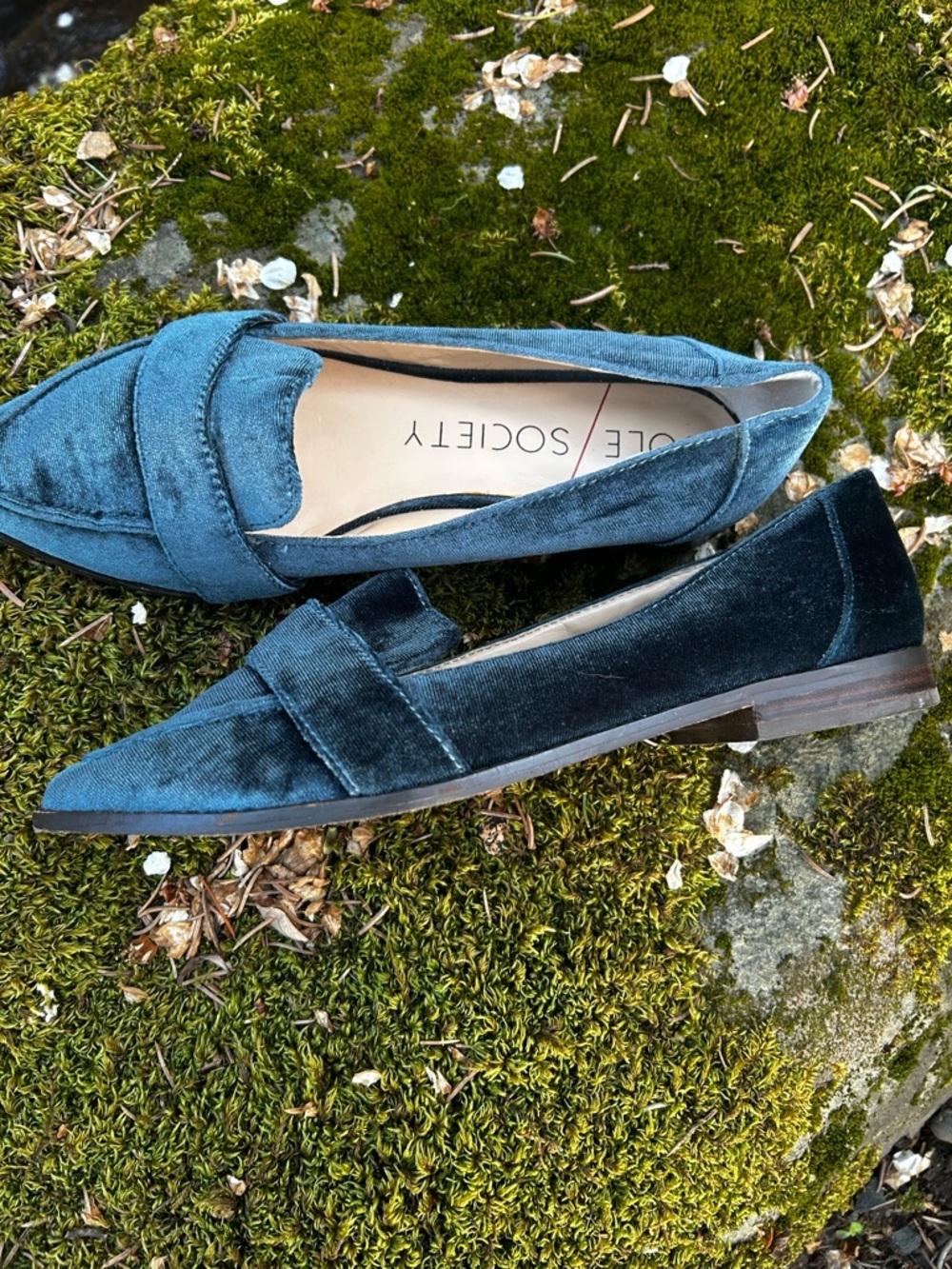 Sole Society Teal Velvet Pointed Loafers with Penny Strap - Size 8.5 - Picture 4 of 6